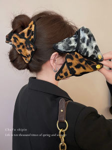 Retro Leopard Print Triangle Hair Claw Womens Early Autumn Back of Head Volumizing Bun Shark Clamp Fashion Versatile Hair Clip