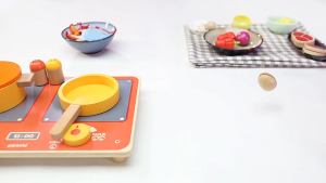 [Ready Stock] PLAYMART Wooden Cutting Food Cooking Play Set (2 yrs) Mainan Kayu Belajar Sambil Main Latih Tangan Mainan Budak