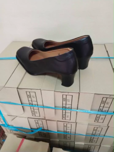 รองเท้าคัทชูพิธีการ 387 หัวตัด สีดำ ส้นสูง 2 นิ้ว ไซส์ 35–46  ใส่รับปริญญา เรียน ทำงาน ข้าราชการ พรีเมียมตรงจากโรงงาน