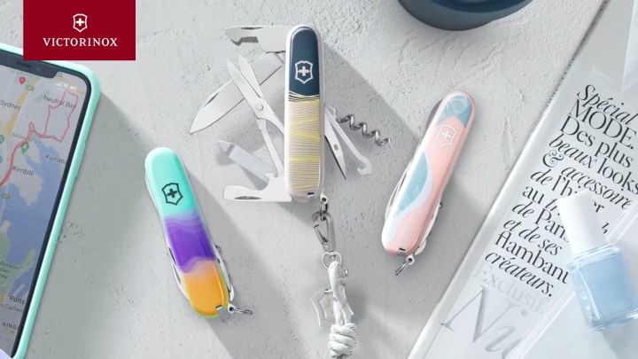 Victorinox มีดพับ มีดพก มีดเล็ก / มีดสั้นพกพา LIVE TO EXPLORE COLLECTION Sydney Style , Swiss Army Knives Classic SD (S) , Pocket Knives (M) Companion , Swiss Card Classic - Feminine Design (0.6223.E22,0.7100.E22,1.3909.E22)