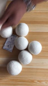 【Local Warehouse】6pcs Wool Dryer Balls Reusable Clothes Ball 6cm Drying Washing Balls Home Wool Dryer Balls Washing Machine Accessories Wool Dryer Balls Organic Wool Clothes Drying Washing Ball Household Drying Clothes Washer Dryer Laundry Drying Ball