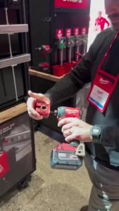 Milwaukee | Milwaukee 48-32-2391 3/8 "SHOCKWAVE Tháo Đai Ốc Thanh Ren Bằng Thép Màu Đỏ Cho Công Việc Điện