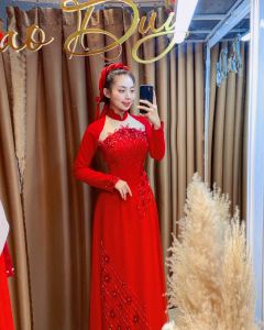 Áo dài tiệc cưới hỏi cổ lưới sammy