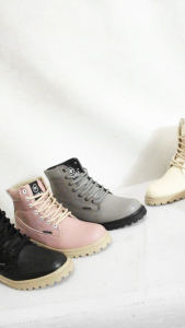 Sepatu Boots Wanita Terbaru V 5271 Brand Varka Sepatu Sneakers Wanita Trendi Berkualitas Warna Putih Sepatu Kulit Pu Berkualitas Boots Ankle Flat Heel Sepatu Trendi Ukuran Eu 36-40 - Lazada