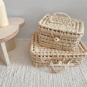 Handwoven Corn Husk Basket with Lid Storage Basket Japanese Style Grass Weaving Childrens Photography Props Organizer Basket