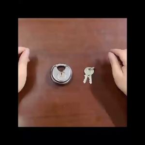 70mm Disc Lock Stainless Steel Disc Lock Pad Lock With 2 Keys Protects Home Doors Bicycles.