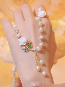 สร้อยคอไข่มุกน้ำจืด สร้อยคอโซ่กระดูกไหปลาร้าหรูหรา ดีไซน์เก๋ไก๋ สร้อยคอสำหรับผู้หญิง เครื่องประดับแฟชั่น เครื่องประดับ