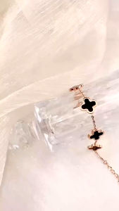 Bộ quà tặng trang sức LAMY Dây chuyền vòng tay khuyên tai Dual Lucky Leaves Rose Gold-Black 6026-2026-3023 RG.BL