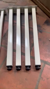 (BỘ 4 CHÂN+ VÍT SẮT) Chân Bàn Làm Việc Sắt Hộp Vuông 30*30- 40*40 Dày 11li Cao 72cm Sơn Tĩnh Điện Màu Trắng