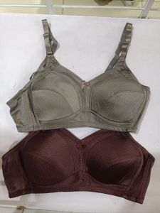 Avon Priscilla Non-Wire Bra set
