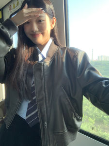 เสื้อแจ็คเก็ตหนังสีบรอนซ์สำหรับผู้หญิง ฤดูใบไม้ร่วง 2025 เสื้อแจ็คเก็ตกันลมสั้นสไตล์มอเตอร์ไซค์ ดีไซน์ใหม่ สินค้าขายดี เสื้อคลุมกันหนาว HRG STYLE