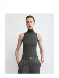 Washable Wool Black High Collar Sleeveless Vest