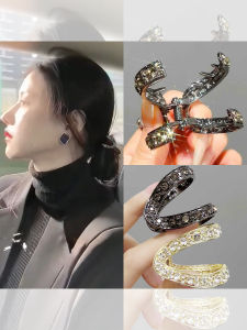 คลิปหนีบผมทรงหางม้าสูงทรง V สำหรับผู้หญิง คลิปหนีบผมแบบใหม่ปี 2025 ที่มีฟันรูปหัวเข็มขัดสำหรับตกแต่งผมด้านหลังศีรษะ