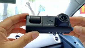 [สามารถเชื่อมต่อ wifi]กล้องติดรถยนต์ กล้องหน้ารถ4K Dash Cam HD 1080P 3กล้อง หน้า/หลัง ดูออนไลน์ผ่านมือถือ ดูผ่านมือถือได้ ความคมชัดสูง Night Vision
