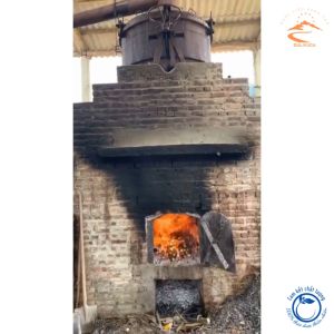 Tinh dầu sả java nguyên chất (chai 500ml) chưng cất thủ công thơm khử mùi đuổi côn trùng. Tinh dầu xả xã Java Mường Tè