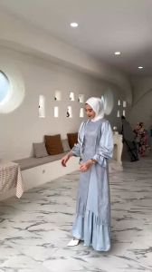 BEST SELLER Nandha Dress mix Brukat Gamis Kondangan Wanita Terbaru 2024 Dress Muslim Pesta Terbaru\\n\\n Apa Itu Gamis Kondangan Wanita?\\n\\nGamis kondangan wanita adalah pakaian tradisional yang dirancang khusus untuk acara-acara formal seperti pernikahan, resepsi, dan acara pesta lainnya. Ini adalah pilihan yang sempurna bagi wanita Muslim yang ingin tampil elegan dan anggun dalam acara-acara tersebut.\\n\\n Perbedaan Gamis Kondangan Dengan Gamis Biasa\\n\\nGamis kondangan wanita berbeda dengan gamis biasa karena dirancang khusus untuk acara-acara formal. Desainnya lebih elegan dan mewah, dengan detail dan hiasan yang menarik perhatian. Selain itu, gamis kondangan juga lebih fokus pada kenyamanan dan mobilitas, sehingga pemakai dapat merasa nyaman saat bergerak dan berinteraksi dengan tamu.\\n\\n Keunggulan Gamis Kondangan Wanita\\n\\nGamis kondangan wanita menawarkan banyak keunggulan, seperti:\\n\\n- Desain elegan dan mewah\\n- Bahan berkualitas dan nyaman dipakai\\n- Sesuai dengan bentuk tubuh dan acara\\n- Mudah dipadukan dengan aksesori dan makeup\\n\\n Mengapa Memilih Nandha Dress Mix Brukat?\\n\\nNandha Dress Mix Brukat adalah pilihan yang tepat untuk gamis kondangan wanita karena menawarkan:\\n\\n Desain Unik dan Modern\\n\\nNandha Dress Mix Brukat menawarkan desain unik dan modern yang akan membuat Anda terlihat menonjol di antara tamu lainnya. Desain-desain ini dirancang oleh tim profesional yang berpengalaman dalam menciptakan pakaian yang trendi dan elegan.\\n\\n Bahan Berkualitas dan Nyaman Dipakai\\n\\nNandha Dress Mix Brukat menggunakan bahan berkualitas tinggi yang nyaman dipakai dan tidak mudah rusak. Bahan-bahan ini dirancang untuk memberikan kenyamanan maksimal saat dipakai dalam waktu yang lama.\\n\\n Model Terbaru 2024\\n\\nNandha Dress Mix Brukat selalu mengikuti tren terbaru dalam dunia fashion Muslim. Mereka menawarkan model terbaru 2024 yang akan membuat Anda terlihat modis dan up-to-date.\\n\\n Cara Memilih Gamis Kondangan Wanita yang Tepat\\n\\nMemilih gamis kondangan wanita yang tepat memerlukan beberapa pertimbangan, seperti:\\n\\n Pertimbangkan Acara dan Lokasi\\n\\nPertimbangkan jenis acara dan lokasi tempat Anda akan mengenakan gamis kondangan wanita. Ini akan membantu Anda memilih model yang tepat sesuai dengan acara dan lingkungan.\\n\\n Sesuaikan Dengan Bentuk Tubuh\\n\\nPertimbangkan bentuk tubuh Anda saat memilih gamis kondangan wanita. Model-model tertentu mungkin lebih cocok untuk tubuh Anda daripada yang lain.\\n\\n Perhatikan Warna dan Motif\\n\\nWarna dan motif gamis kondangan wanita dapat mempengaruhi penampilan Anda secara keseluruhan. Pilih warna dan motif yang sesuai dengan acara dan lingkungan, serta yang menonjolkan sisi terbaik dari penampilan Anda.\\n\\n Tips Memakai Gamis Kondangan Wanita\\n\\nBerikut adalah beberapa tips untuk memakai gamis kondangan wanita:\\n\\n Padu Padan Aksesori\\n\\nPadukan gamis kondangan wanita Anda dengan aksesori yang sesuai, seperti anting, gelang, dan kalung. Ini akan menambah kesan elegan pada penampilan Anda.\\n\\n Penataan Rambut dan Makeup\\n\\nPenataan rambut dan makeup yang tepat dapat membuat Anda terlihat lebih cantik dan anggun. Pilih gaya rambut dan makeup yang sesuai dengan acara dan lingkungan.\\n\\n Tips Berjalan dan Berpose Dengan Gamis\\n\\nBerlatih berjalan dan berpose dengan gamis kondangan wanita dapat membantu Anda merasa lebih percaya diri saat mengenakannya. Praktekkan berjalan dengan postur yang baik dan pose yang anggun sebelum acara.\\n\\nNandha Dress Mix Brukat adalah pilihan yang tepat untuk gamis kondangan wanita terbaru 2024. Dengan desain unik dan modern, bahan berkualitas, dan model terbaru, Nandha Dress Mix Brukat akan membuat Anda terlihat modis dan anggun dalam acara-acara formal.\"