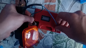 Cặp xi nhan CG CG125 đèn tín hiệu báo rẽ cho xe máy Hàng Đẹp chắc chắn ( giá bán 2 cái trái phải )