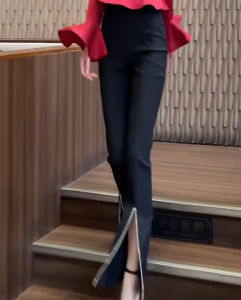 Fashionable Pure Color V-neck Shirt Womens Spring Autumn 2025 Bell Sleeve Design Sensation Blouse Floral Edge Detailing