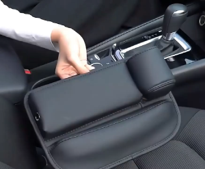 เครื่องเติมช่องว่างเบาะหนังเบาะหนังพรีเมี่ยม กล่องเก็บเบาะรถยนต์ที่มีที่วางถ้วยสำหรับโทรศัพท์ แว่นตา กุญแจ การ์ด