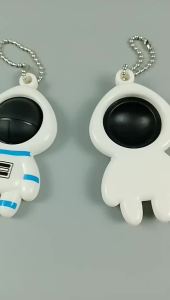 1PCS Cartoon Astronaut Keychain Mini Astronaut Key Chain Stress Relief Toys Squeeze Stress Pendant Anti-Stress Decompression Squeezing Fidget Toys Cute Spaceman Pendant Key Bag Gift for Kids Boys Girls