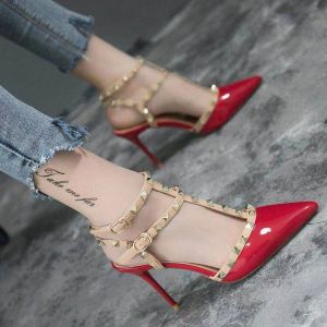 Giày Cao Gót Đế Mỏng Đinh Tán Giày Bệt Mũi Nhọn Đa Năng Cho Nữ Giày Cao Gót Đế Bằng Khóa Một Từ Giày Cao Gót Đế Cao Mùa Hè