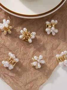 Elegant Pearl Hair Clip for Women Cute Side Bangs Hair Claw Stylish Hair Accessories Alloy Silver Gold Finish Fashionable Hair Grips