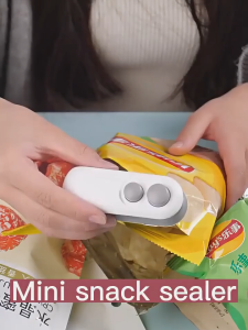 【VIDKHSY Store】Portable Mini Heat Sealer Rechargeable Plastic Bag Sealer Handheld Press 2-in-1 Function Seal + Open Bags for Food Snacks Kitchen Storage