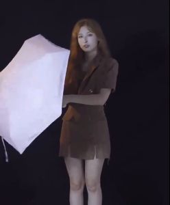 ลด 5 ร่มกันแดดกันแดด UV แคปซูลสีดำแบบพกพาแดดและฝนโฆษณา ระบบ logo