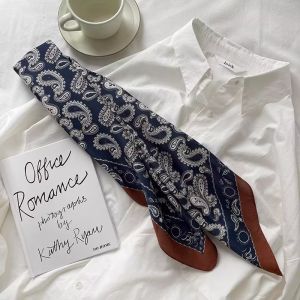 Khăn Choàng Lụa Vuông Nhỏ Đa Năng Phong Cách Retro Dành Cho Nữ Mùa Xuân 2025 Phong Cách Mới Khăn Quàng Cổ Trang Trí Tóc