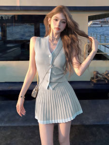 Homecore | Sleeveless V-Neck Grey Pleated Skirt Set Summer