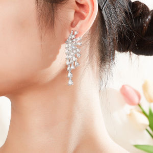 SEQUITO Expensive Women Ear Decoration Pave Setting Waterdrop Cut AAA Zircon Silvery Golden Symmetric Wing Long Drop Earrings for Party SE968
