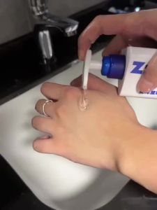 100%正品Z: SEA 海洋至尊 三棱镜控油洗面奶 Oil Control Facial CleanserAcne Removal Amino Acid Facial Cleanser 0212