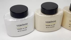 Banana Shaped Loose Powder Can Reduce Pores and Fine Lines With a Long-lasting Matte Effect and Natural Facial Makeup Powder