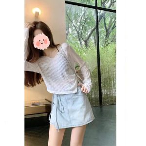 เสื้อยืดแขนยาวป้องกันแสงแดดสีขาว ทรงเข้ารูป เอวเข้ารูป สำหรับผู้หญิง ดีไซน์ใหม่ ฤดูร้อน 2025 ทรงเข้ารูป ระบายอากาศได้ดี แขนยาว