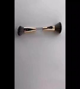 Set Brus Kuas Makeup 4 in 1 - Brus Bedak & Perona Pipi Alas Bedak Blending & Eyeshadow - Ringkas & Kecil