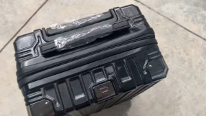 SIMMA ลายทาง 20 24 28 นิ้ว ซิป วัสดุ ABS+PC แข็งแรง ทนทาน มีหลายสีให้เลือก