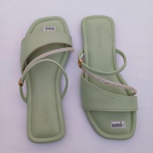 Sandal/ Sendal flat wanita terbaru riskabella