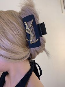 Black Vintage Style Hair Claw Clip Large Size Womens Updo Hair Accessories Fashionable Retro Hairpin Back of Head Hair Grips