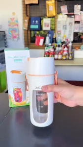 เครื่องปั่นน้ำผลไม้แบบพกพา 340ml ปั่นละเอียด เหมาะสำหรับอาหารทารก ไร้สาย วัสดุ PC เกรดอาหาร