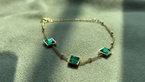 GELANG TITANIUM WANITA TERBARU MODEL KOTAK PERMATA HIJAU