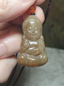 Premium Nephrite caramel brown Buddha (Young Buddha) Jade pendant (with certificate) [Natural Crystal] 和田玉全糖宝宝佛小佛吊坠(带证书)