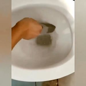 Lavender.thai แปรงขัดห้องน้ำ หินภูเขาไฟ แปรงขัดห้องน้ำขจัดสิ่งปนเปื้อนอย่างล้ำลึก