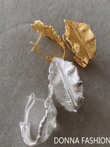 Elegant Metal Leaf Earrings Simple Geometric Silver Needle Fashionable Versatile Ear Jewelry Korean Style Plant Floral Pattern