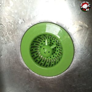 NARITA ที่กรองเศษอาหาร พลาสติ๊ก ลายน่ารัก คละสี ตะแกรงรองซิงค์ ตะแกรงห้องน้ำ สะดืออ่าง ตะแกรงอ่างล้างจาน รังผึ้ง