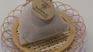 Thais Crafted Scented Pouches (Sukhonta) - Mansonia gagei (aka Sandalwood) (Set of 6 pouches) - Pre-order Available to Maximise Shelf Life