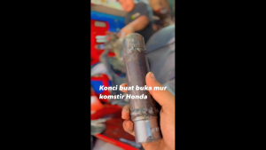 Alat Bongkar Pasang Mur Komstir Kunci Sok 32mm 8Pt Deep Shock Panjang untuk Kunci Komstir HONDA