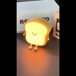 🔥[Ready Stock] Cute Toast Pat LED Night Light Rechargeable Sleep Lamp Children Creative Desk Lamp Gift Lampu Tidur 小夜灯