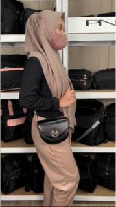 Peonia PNA SEOLA Tas Selempang Wanita Elegant Outdoor Sling Bag Anak Remaja Perempuan Crossbody Travel Hp Kecil Shoulder Trendy Fashion Cewek Casual Pesta Style
