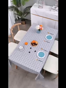 ผ้าปูโต๊ะ วัสดุ PEVA สี่เหลี่ยมจัตุรัส กันน้ำ กันน้ำและป้องกันมลพิษทำความสะอาดง่ายมี 2 สี