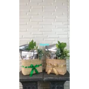 Hampers Lebaran Kue Kering Tanaman Artificial Tas Anyaman Rotan Pajangan Hiasan Dekorasi Aesthetic